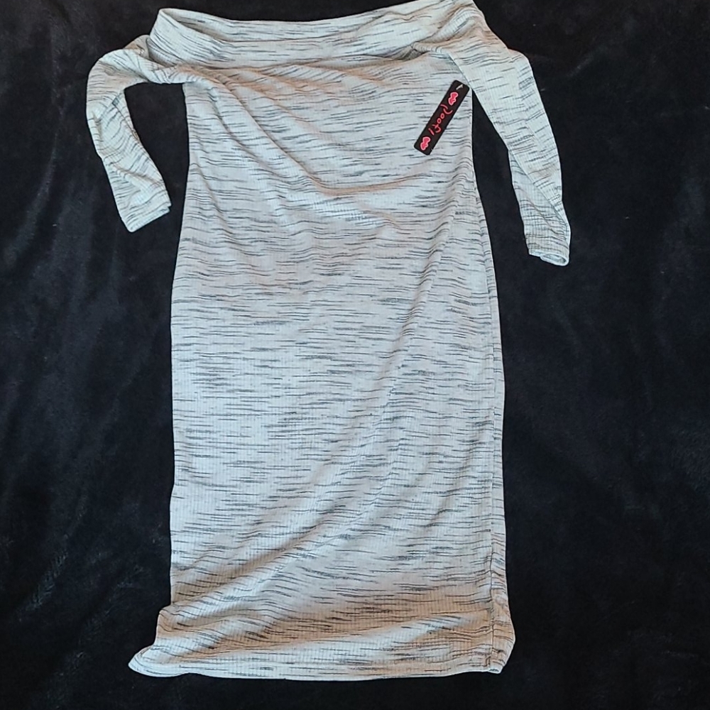Proof! Gray dress